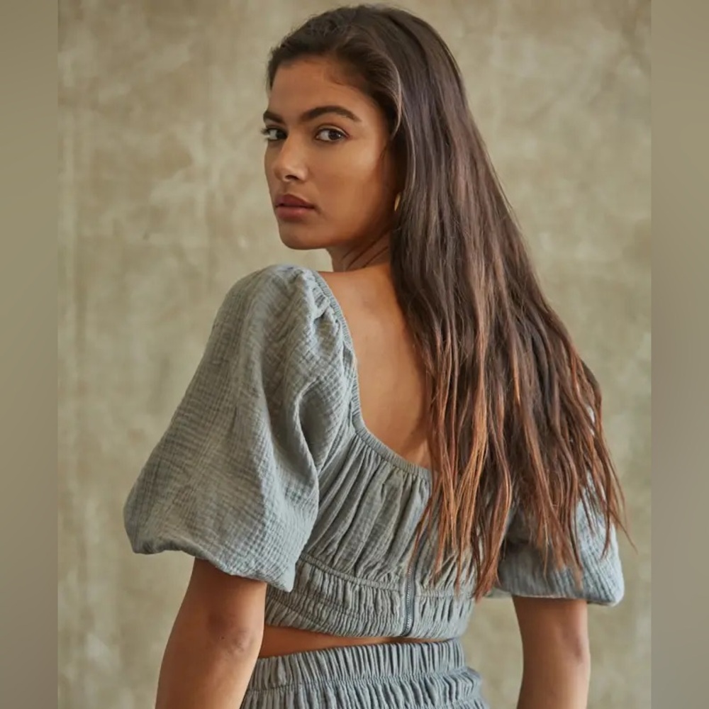Forever 21 Gray Ruched Blouse
